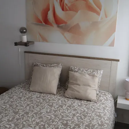 Stone Rose House Apartment